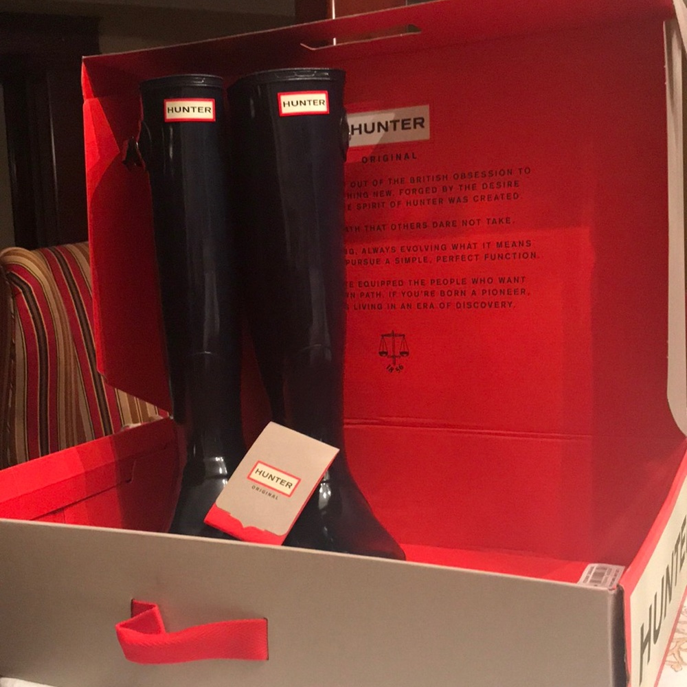 BRAND NEW WITH TAGS HUNTER BOOTS